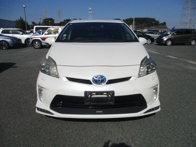 TOYOTA PRIUS 2012