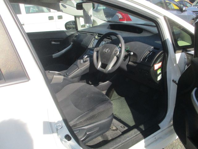 TOYOTA PRIUS 2012