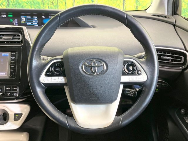 TOYOTA PRIUS 2016