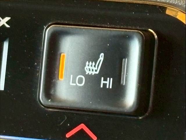 TOYOTA NOAH HYBRID 2023