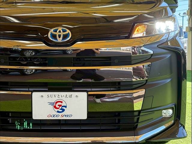 TOYOTA NOAH HYBRID 2023