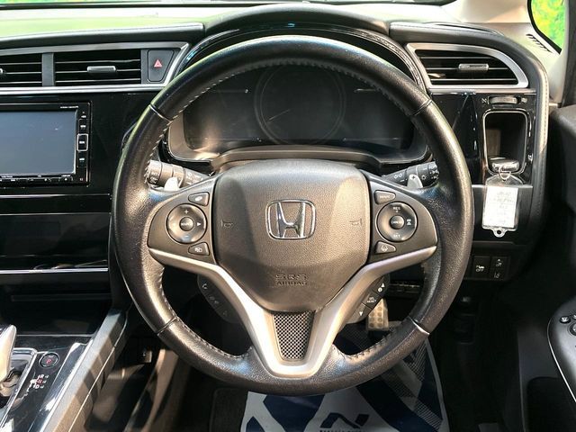 HONDA SHUTTLE HYBRID 2018