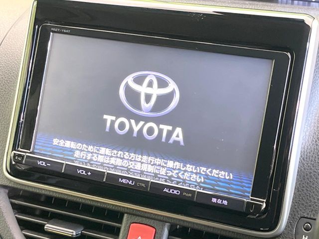 TOYOTA VOXY 2016
