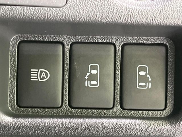 TOYOTA HIACE van 4WD 2023