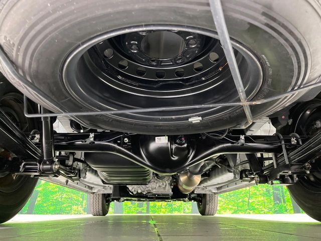 TOYOTA HIACE van 4WD 2023