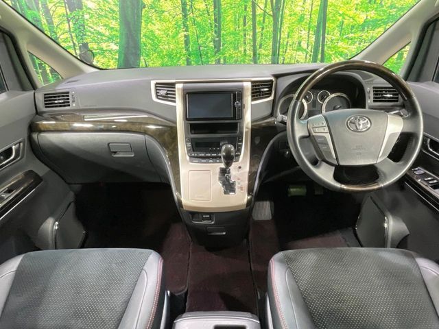 TOYOTA VELLFIRE 2014