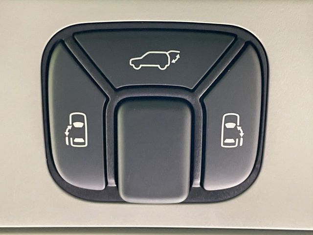 TOYOTA VELLFIRE 2014