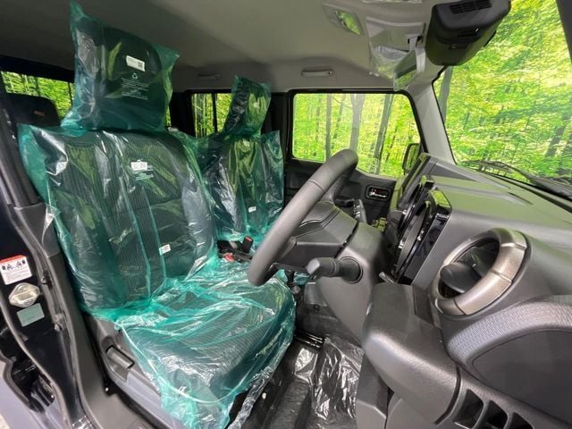 SUZUKI JIMNY NOMADE 2025