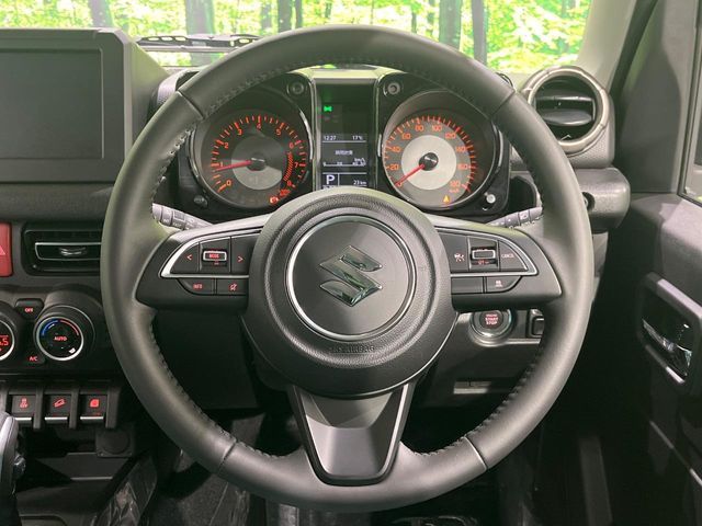 SUZUKI JIMNY NOMADE 2025