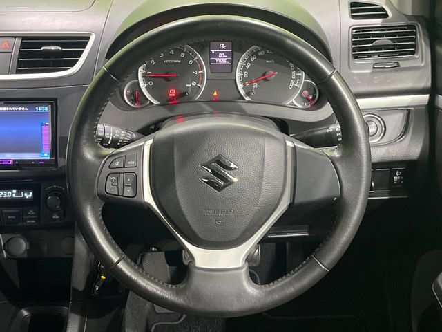 SUZUKI SWIFT 2011