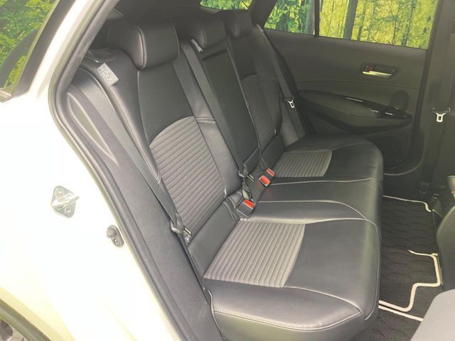 TOYOTA COROLLA TOURING HYBRID 2023