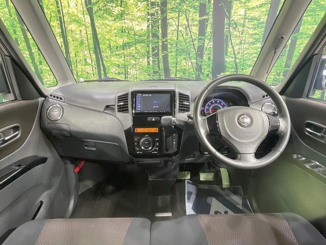 NISSAN ROOX 4WD 2011