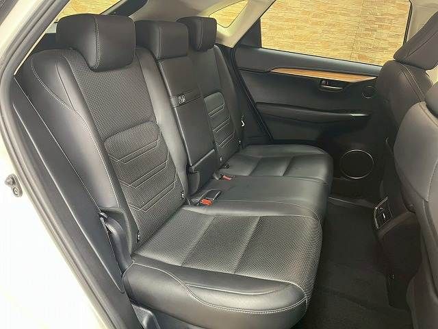 TOYOTA LEXUS NX300h 2015