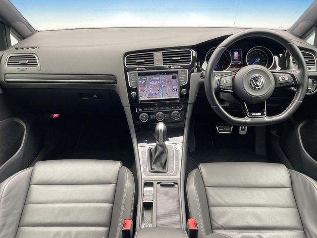 VOLKSWAGEN VOLKSWAGEN GOLF R VARIANT 2015