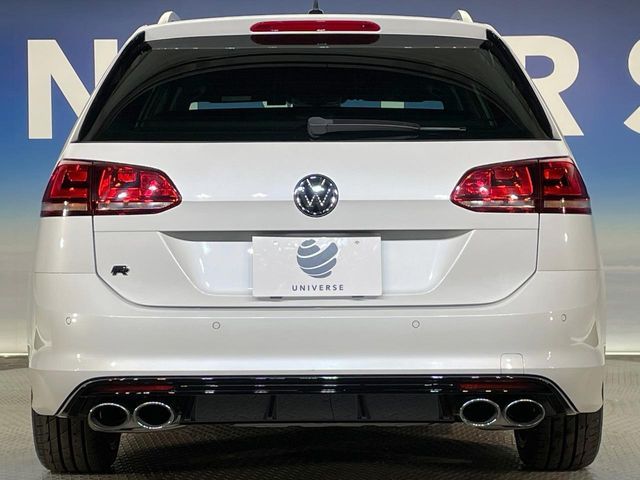 VOLKSWAGEN VOLKSWAGEN GOLF R VARIANT 2015