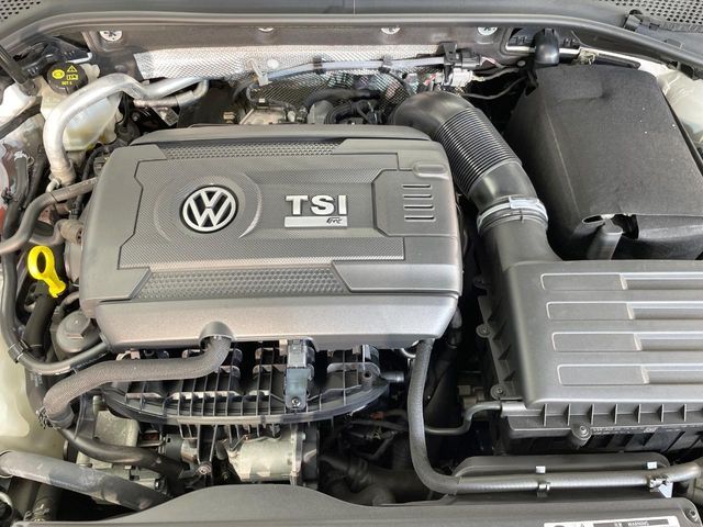 VOLKSWAGEN VOLKSWAGEN GOLF R VARIANT 2015