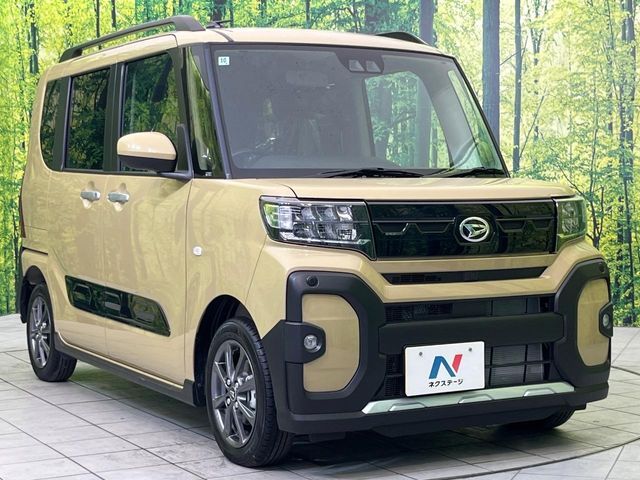DAIHATSU TANTO FAN CROSS 2024