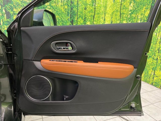 HONDA VEZEL HYBRID 2015