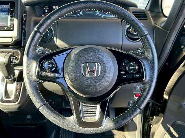 HONDA N BOX CUSTOM 2023