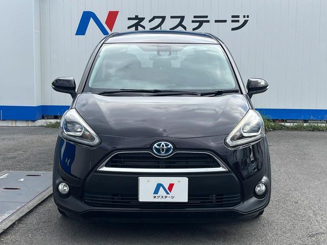 TOYOTA SIENTA HYBRID 2018