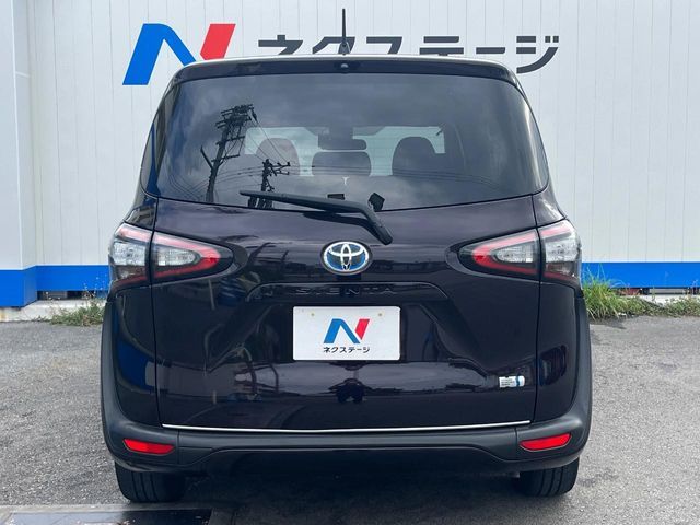 TOYOTA SIENTA HYBRID 2018