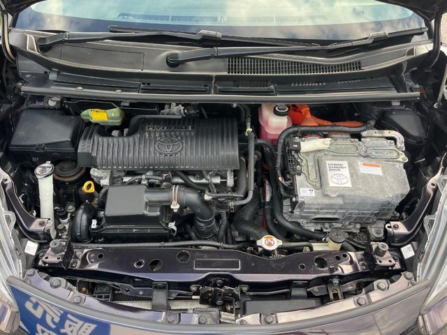 TOYOTA SIENTA HYBRID 2018