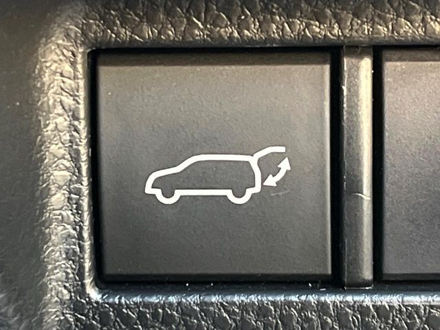 TOYOTA HARRIER HYBRID 2021