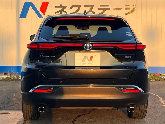 TOYOTA HARRIER HYBRID 2021