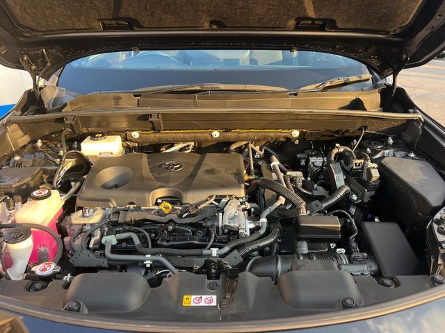 TOYOTA HARRIER HYBRID 2021