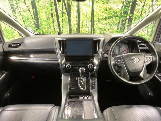 TOYOTA VELLFIRE 4WD 2019