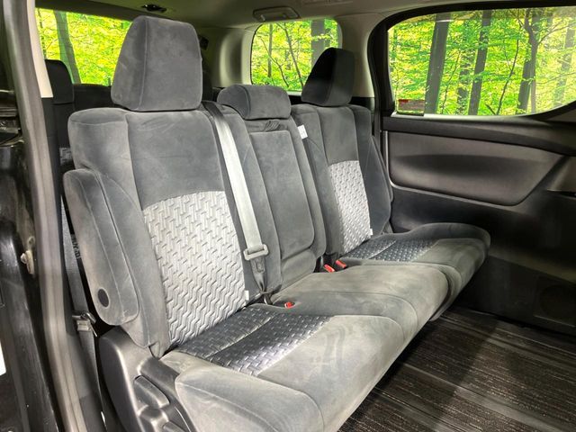 TOYOTA VELLFIRE 4WD 2015