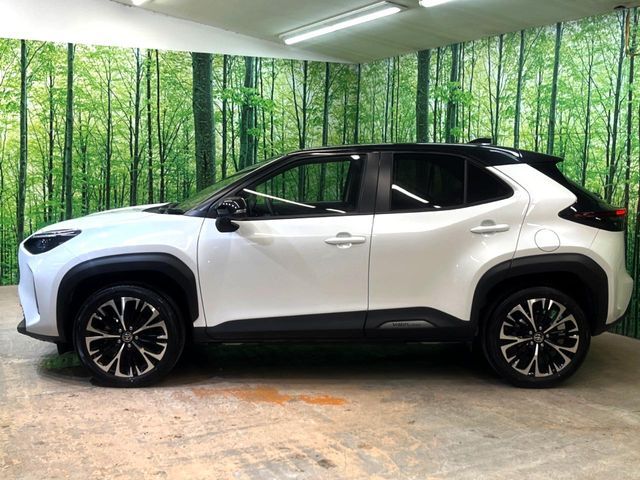 TOYOTA YARIS CROSS 2025