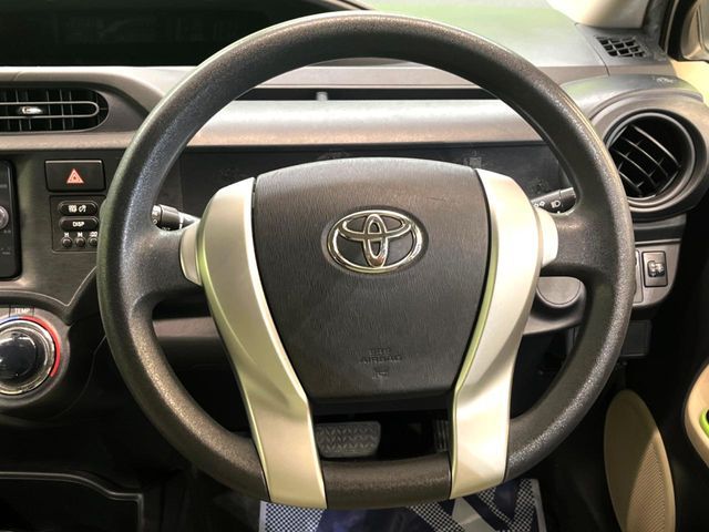 TOYOTA AQUA 2012