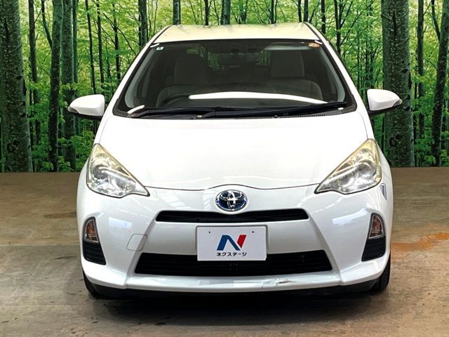TOYOTA AQUA 2012