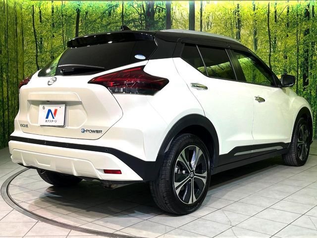 NISSAN KICKS 2021