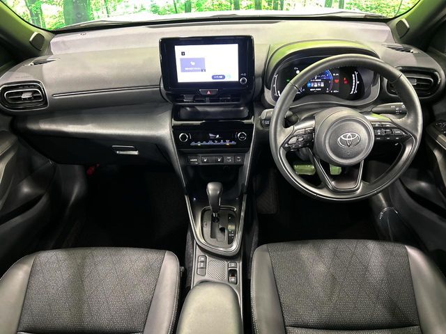 TOYOTA YARIS CROSS 2025