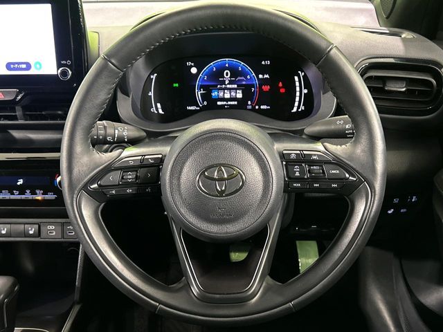 TOYOTA YARIS CROSS 2025