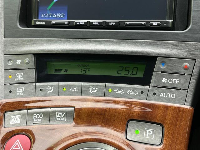 TOYOTA PRIUS 2013