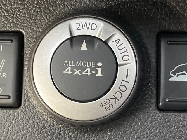 NISSAN X-TRAIL 4WD 2011