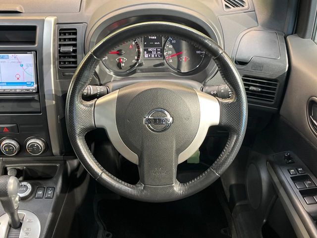 NISSAN X-TRAIL 4WD 2011