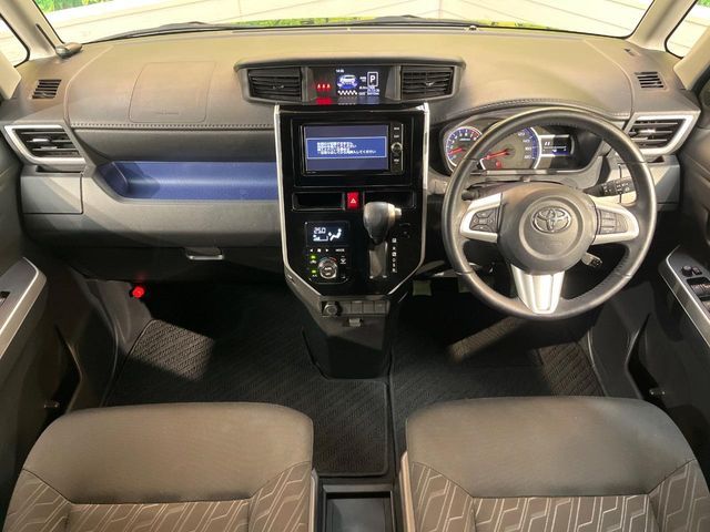 TOYOTA ROOMY 2016