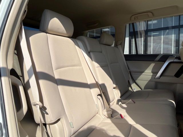 TOYOTA LANDCRUISER PRADO 2023