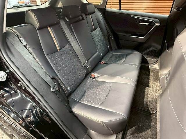 TOYOTA RAV4 4WD 2019