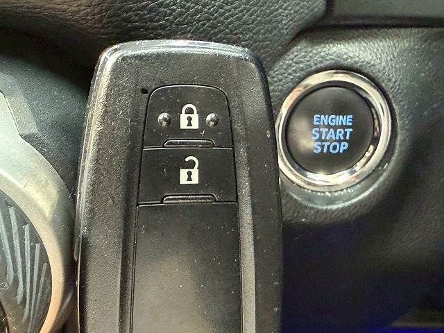 TOYOTA RAV4 4WD 2019