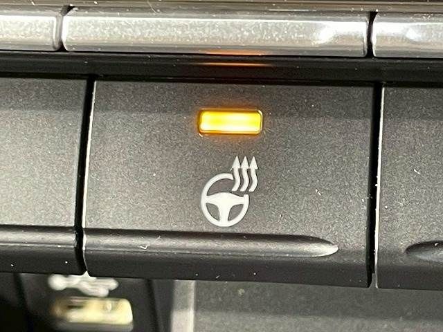 TOYOTA NOAH HYBRID 2022