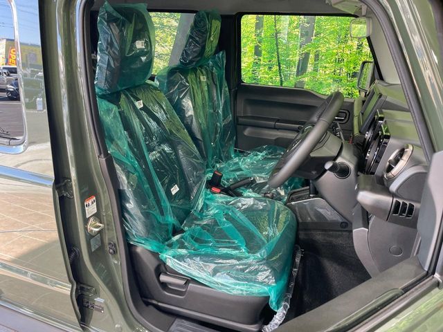 SUZUKI JIMNY NOMADE 2025