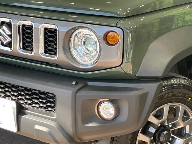 SUZUKI JIMNY NOMADE 2025