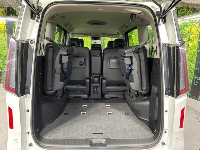 NISSAN SERENA  WG 4WD 2023