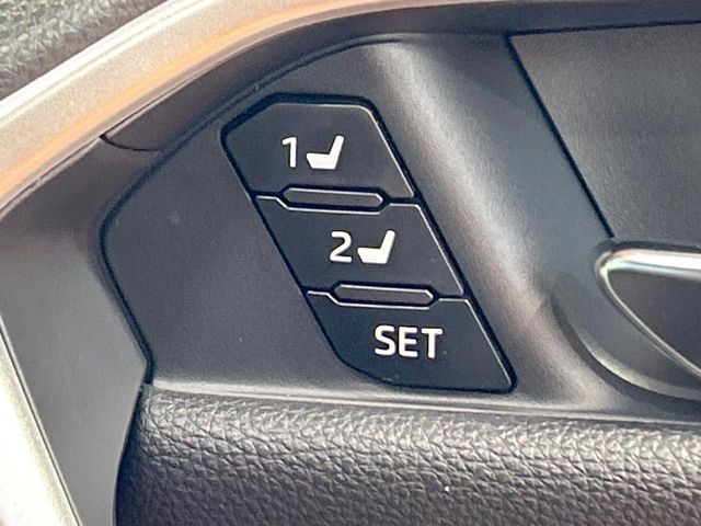 TOYOTA RAV4 4WD 2023