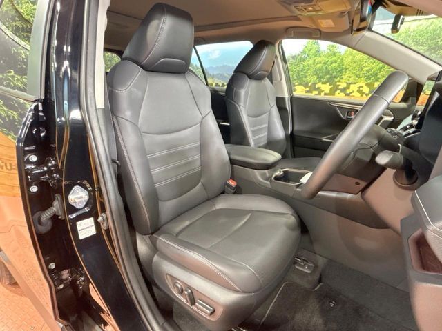 TOYOTA RAV4 4WD 2023